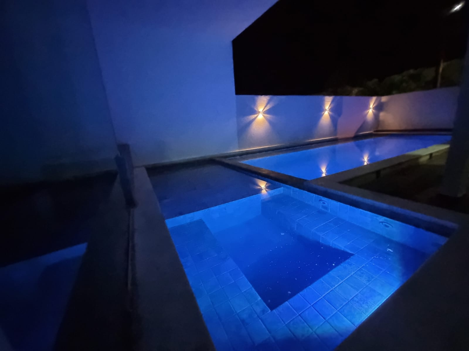 Casa à Venda no Condomínio Jequitibá
