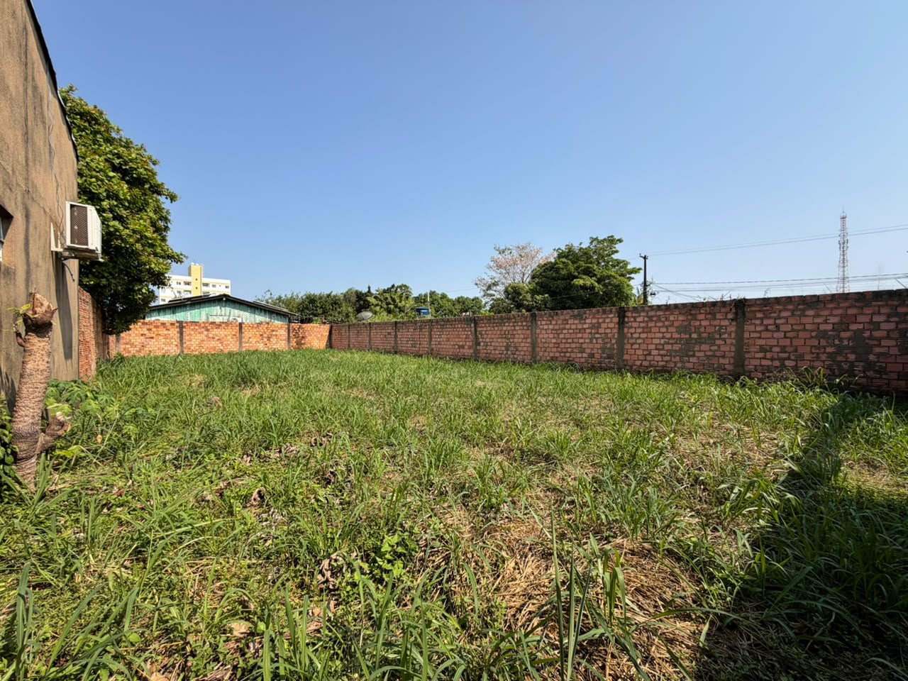 Terreno 12×30 – Bem localizado